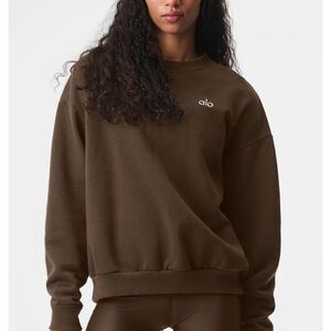 ALO Yoga Accolade Crewneck Espresso